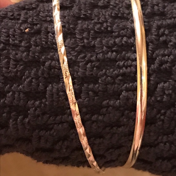 Silver bangles. - Picture 2 of 6